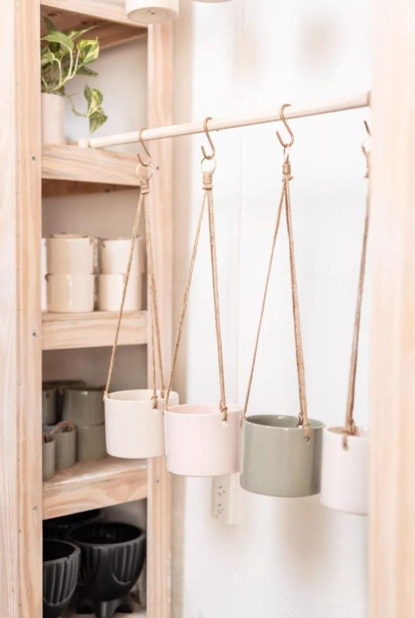 Producto - Maceta de ceramica colgante chica