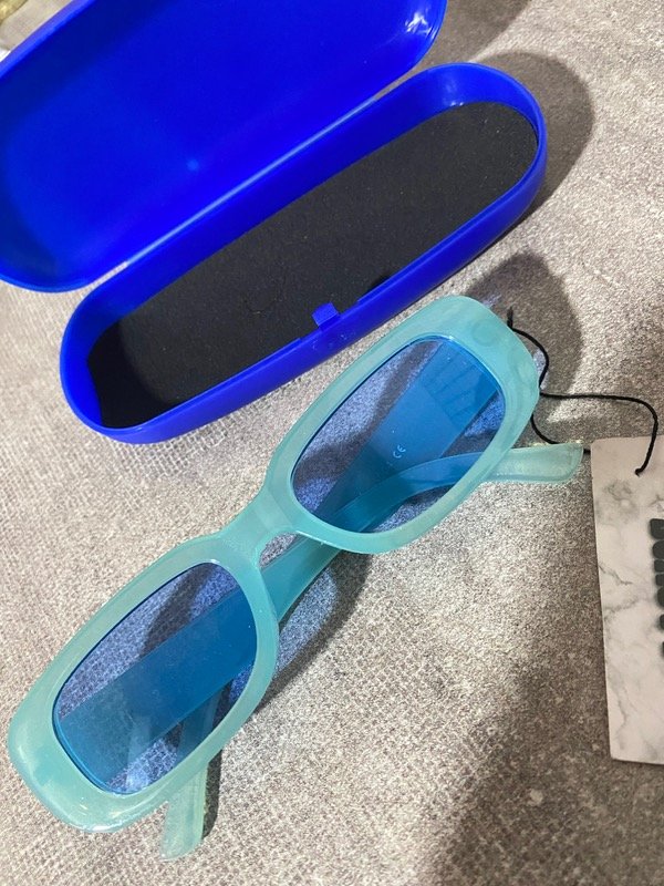 Producto - Gafas prada turquesa