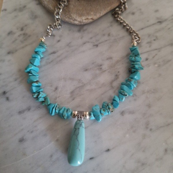 Producto - Collar Howlita Turquesa (dije y escallas)