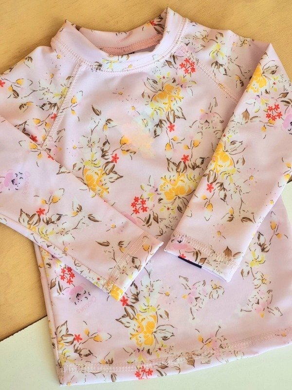Producto - Remera CAMPO DE FLORES Rosa mangas largas