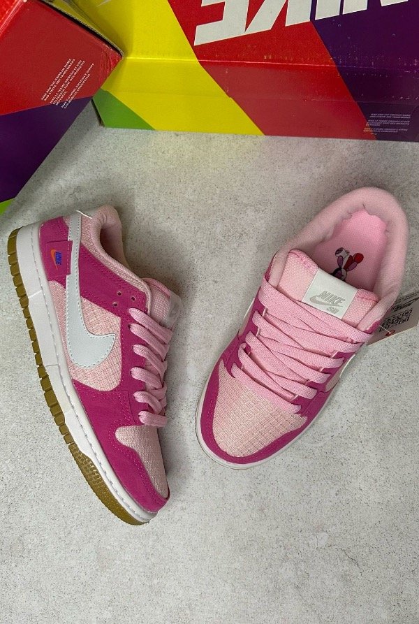 Producto - NIKE SB DUNK TEDDY BEAR FUCCIA