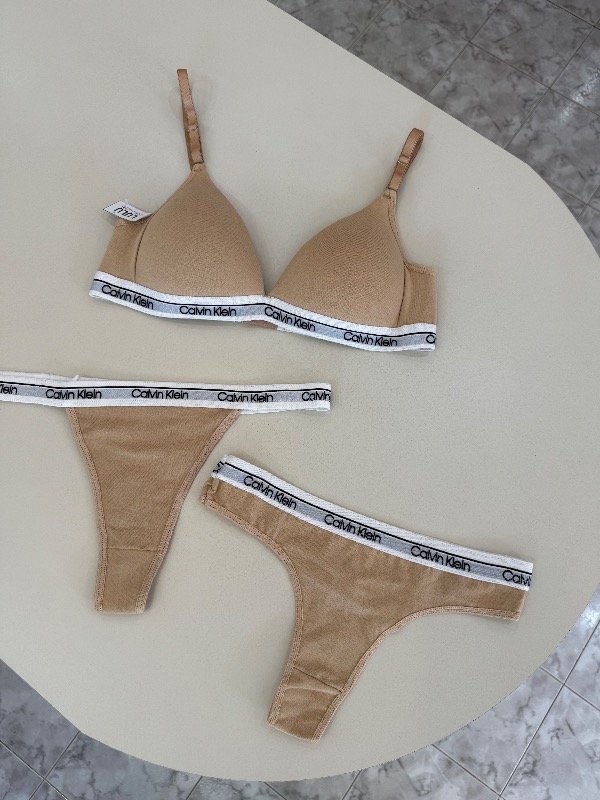 Producto - Cod. 590 - Conjunto soft calvin con 2 bombachas