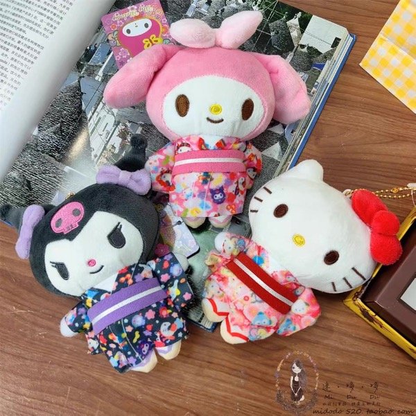 Producto - Llavero Sanrio Kimono Oficial