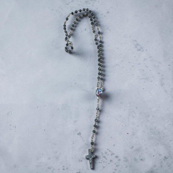 Producto - ROSARIO CHICO CON CUENTAS DE HAMATITE CON CENTRO SAN MIGUEL ARCANGEL - ROS#92