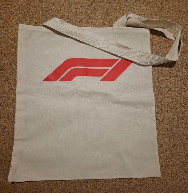 Producto - TOTEBAG LOGO F1 ROJO