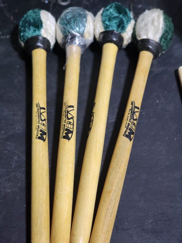 Producto - Maza IVSOM para surdo de primera VERDE BLANCA