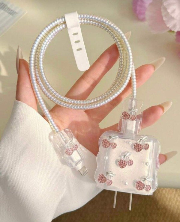 Producto - Protector de cargador mini cherry