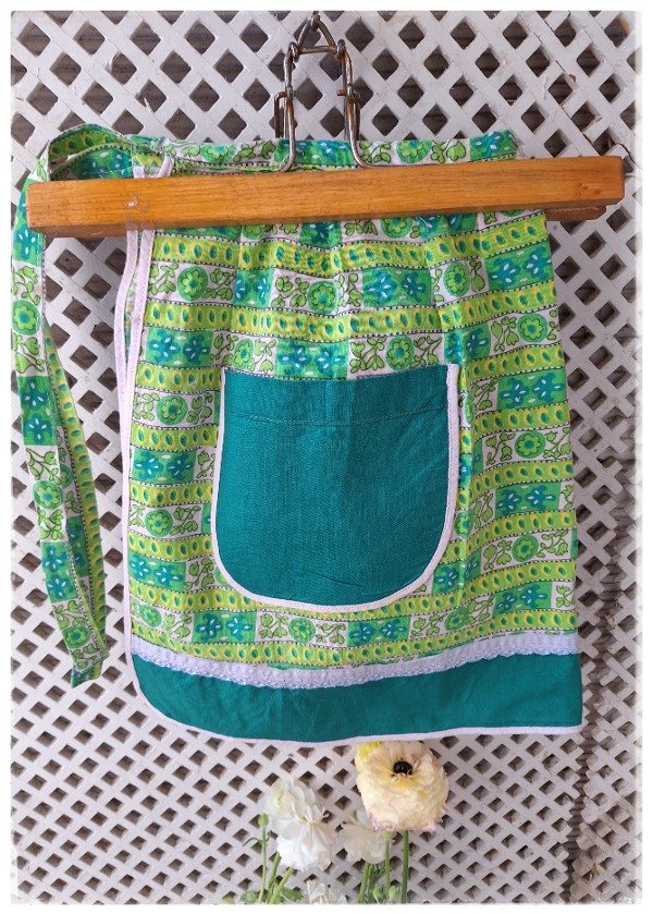 Producto - Delantal Falda combinado verde 2