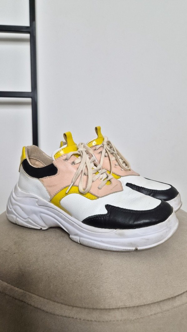 Producto - Zapatillas Malabia - N35