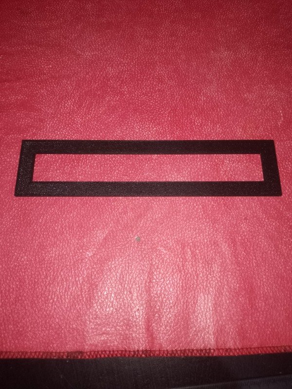 Producto - Regla de lectura 17 x 4 abertura 2 cm.