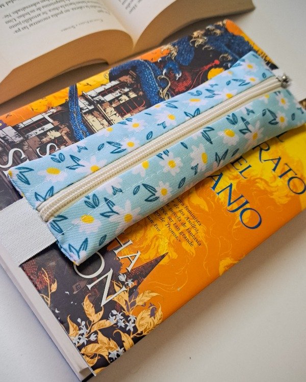 Producto - Estuche lector Marga IMPERMEABLE