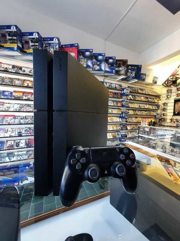 Producto - PLAYSTATION 4 500GB