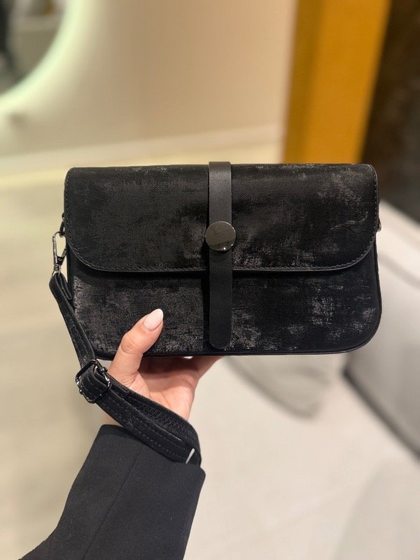 Producto - Mini Bag Hungría - Línea Premium + Charm - Black