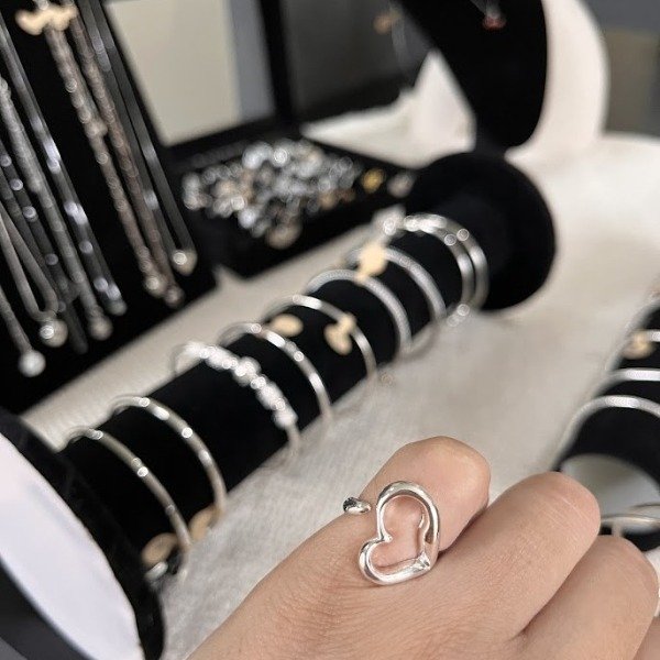 Producto - Anillo corazón relieve