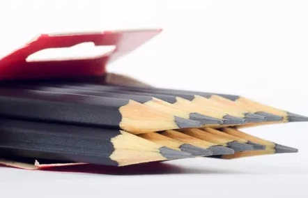 Producto - Lapiz negro FABER-CASTELL