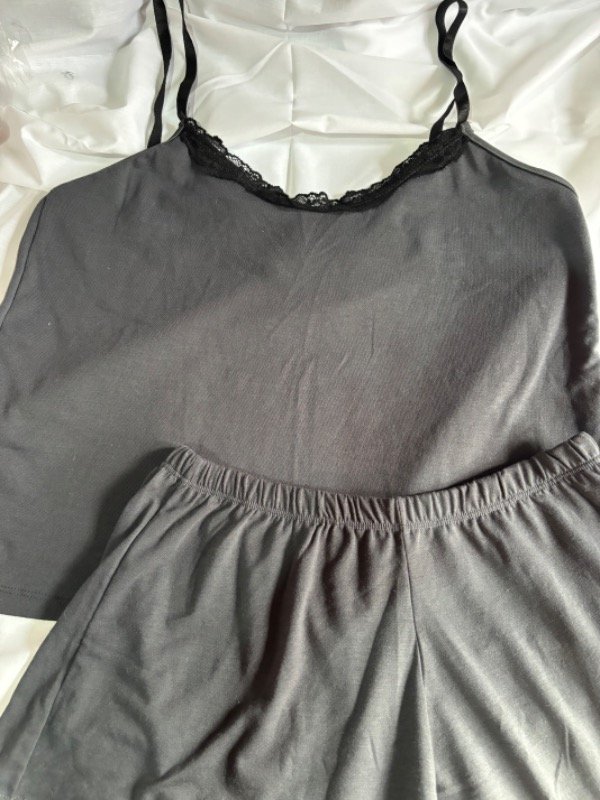 Producto - Pijama musculosa gris (TALLE M)