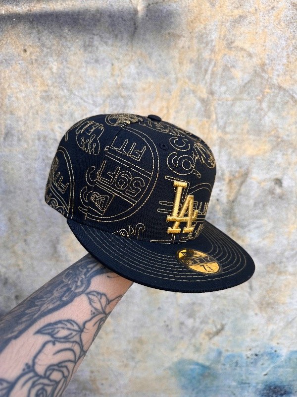 Producto - Gorra LA Negro Dorado