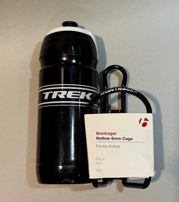 Producto - Combo Caramañola TREK + Portacaramañola BONTRAGER Negro