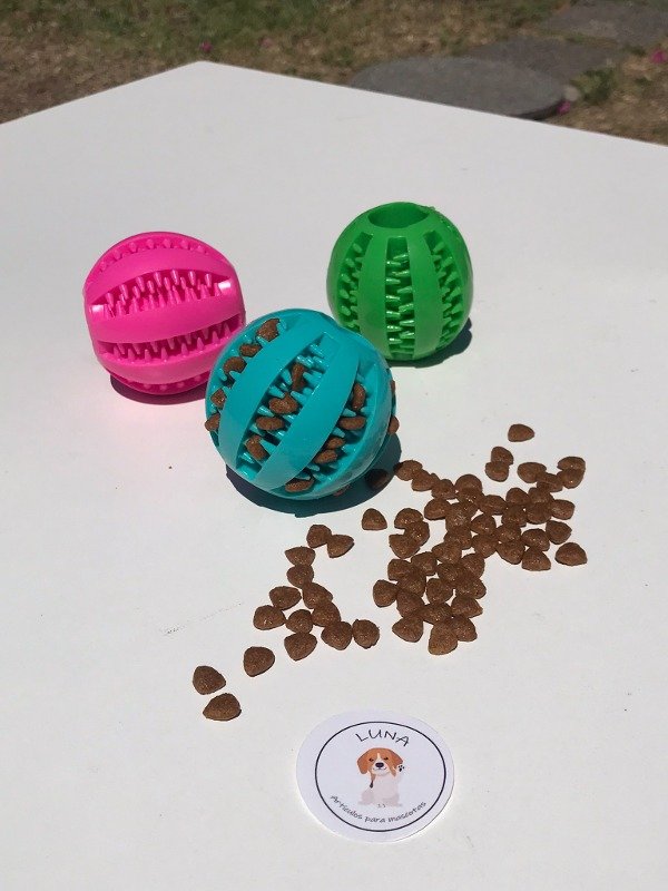 Producto - Pelota dosificadora de alimento