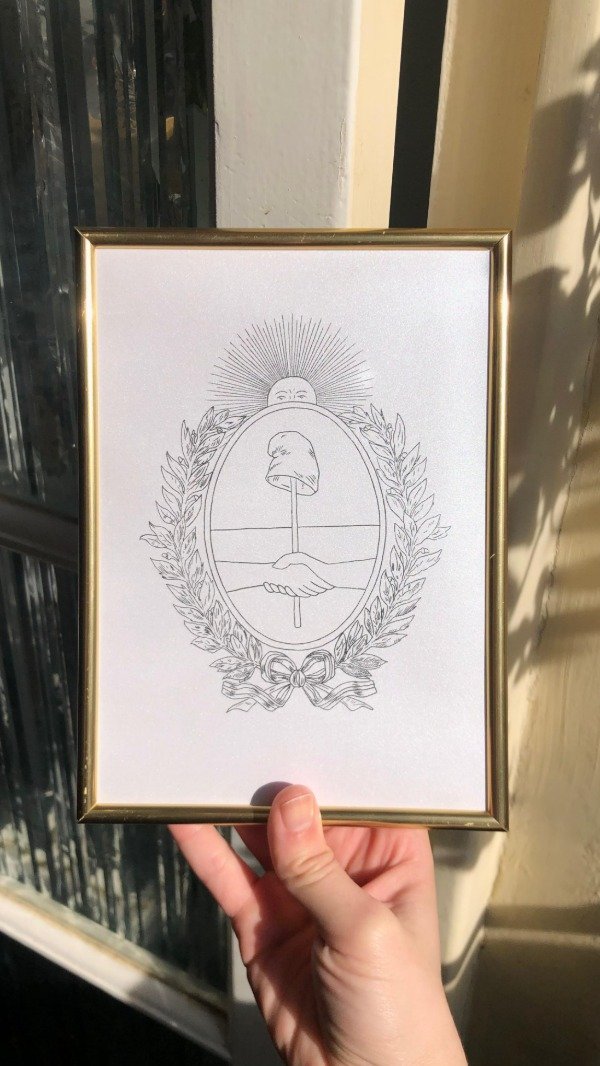 Producto - escudo nacional + marco dorado