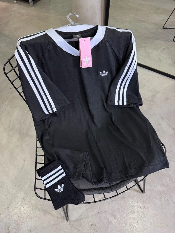 Producto - REMERON RETRO OVER ESCOTE EN V DM - 18