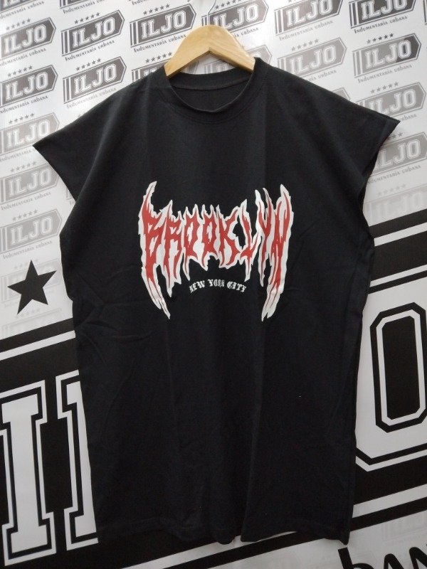 Producto - MUSCULOSA OVER BROOKLIN NEG