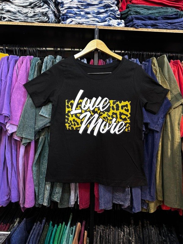 Remera de algodón love more