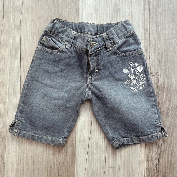 Producto - Bermuda Bordada Cheeky 4A