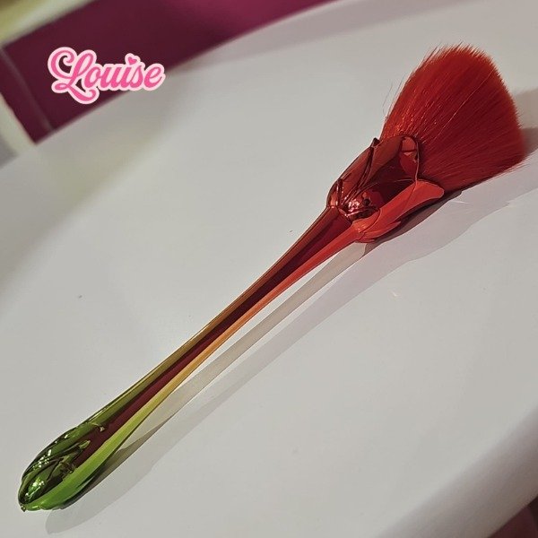 Producto - Brocha para polvo - Forma flor
