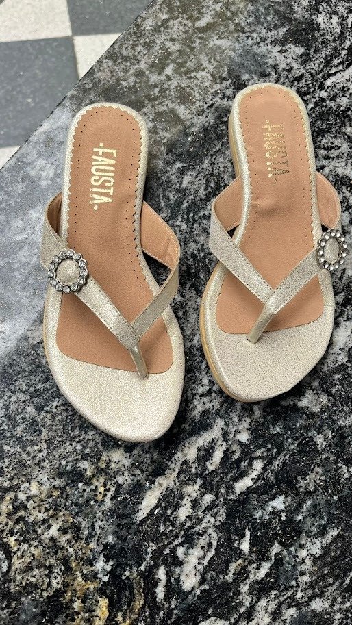Producto - Ojota Perla Platino
