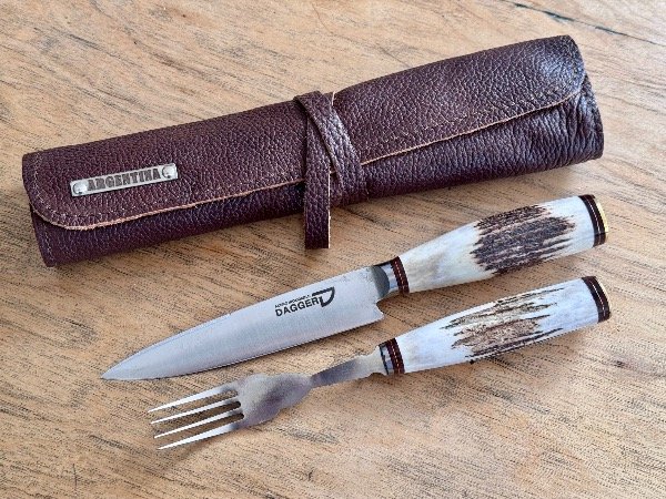 Producto - 272 - Set Cubiertos DAGGER Ciervo x14cm - Paño