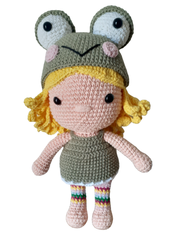 Producto - MUÑECA LARA CON GORRO DE SAPITO - EN STOCK