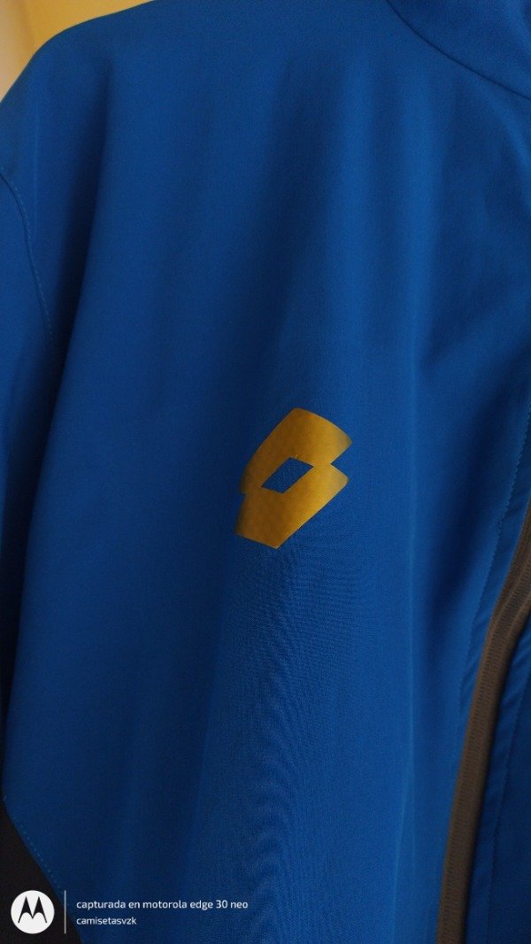 El Nacional - Campera Entrenamiento — imagen 4