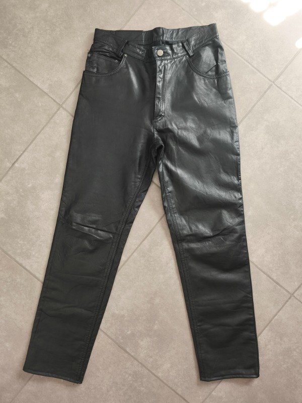 Producto - Pant cuero vacuno Soho 90s