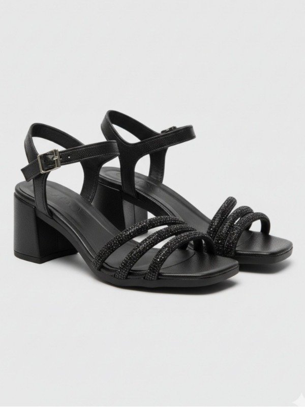 Producto - SARA (Negro)