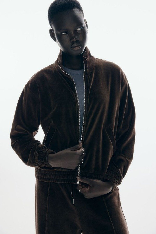 Producto - Campera HyM felpa chocolate