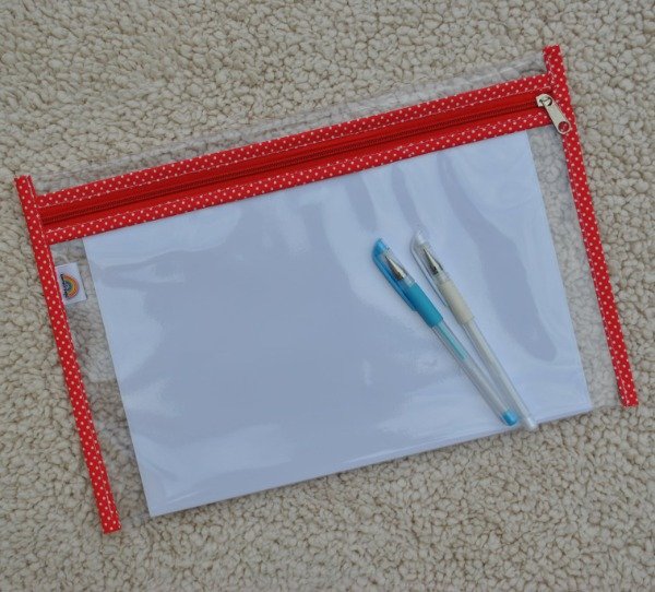 Producto - Sobre Cristal A4 Lunares Rojo