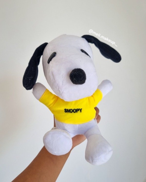 Producto - Peluche Snoopy Mediano-Chico
