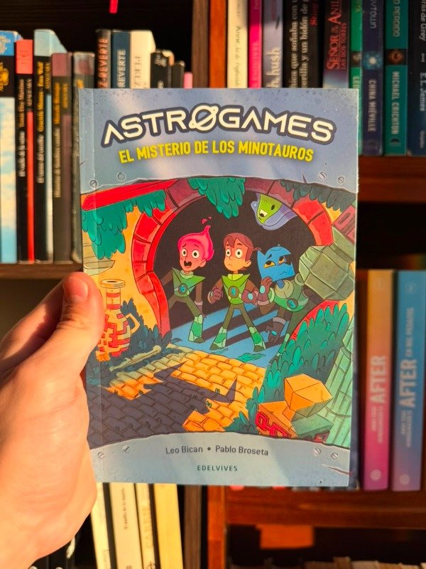 Producto - Astrogames, el misterio de los minotauros (Leo Bican-Pablo Broseta