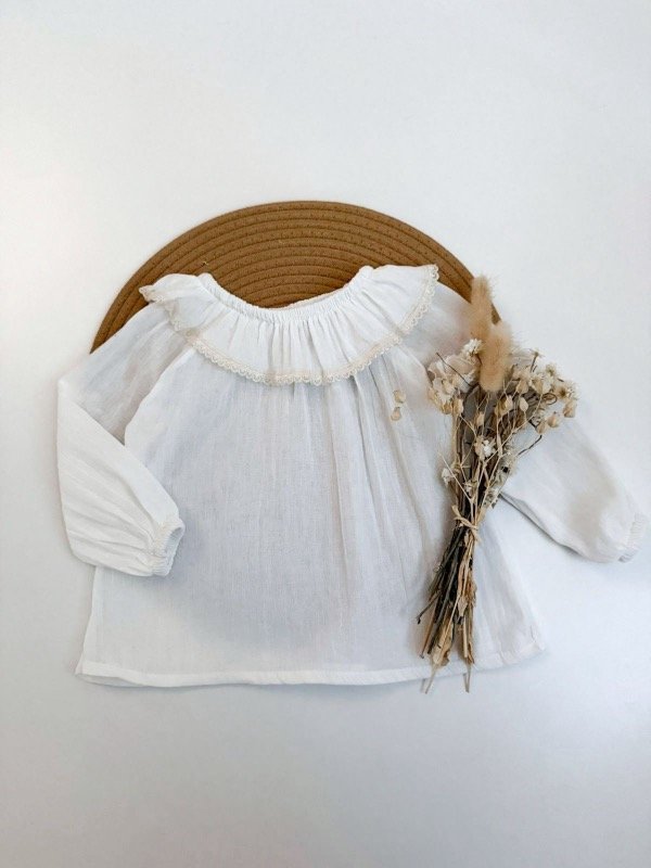 Producto - Blusa cuello volado