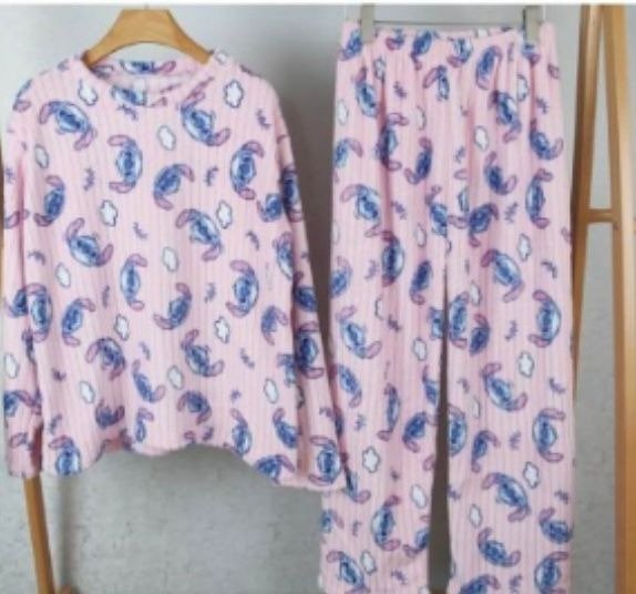 Producto - Pijama Stich Mujer