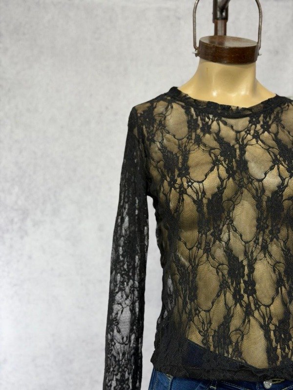 Producto - REMERA CERIN ENCAJE NEGRA - 2