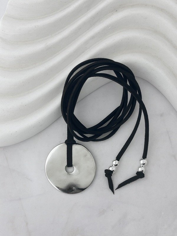 Producto - CHOCKER DE GAMUZA NEGRO 7011