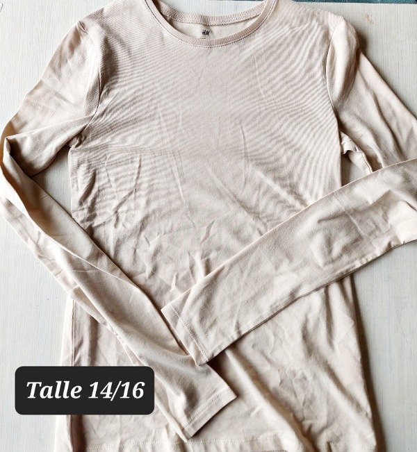 Remera manga larga HyM talle 14/16 beighe