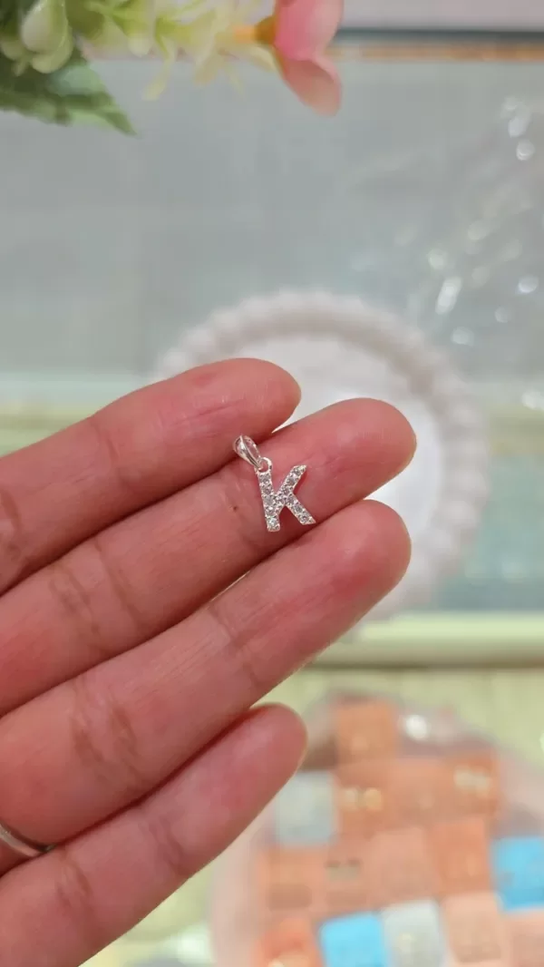 Producto - Dije inicial K cubic PL