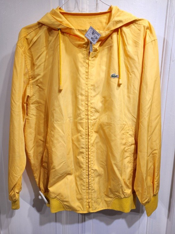 Producto - Rompevientos LACOSTE amarillo Talle S/M - PRECIO: 65X