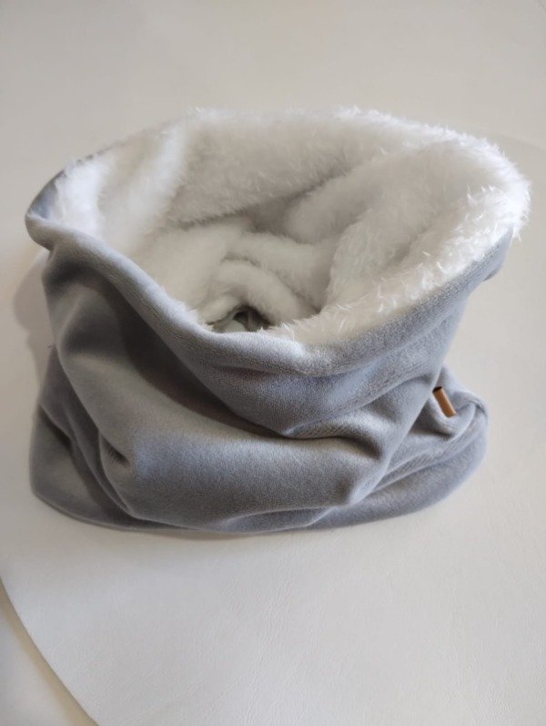 Producto - Gris plata Plush con Corderito Blanco ADULTO