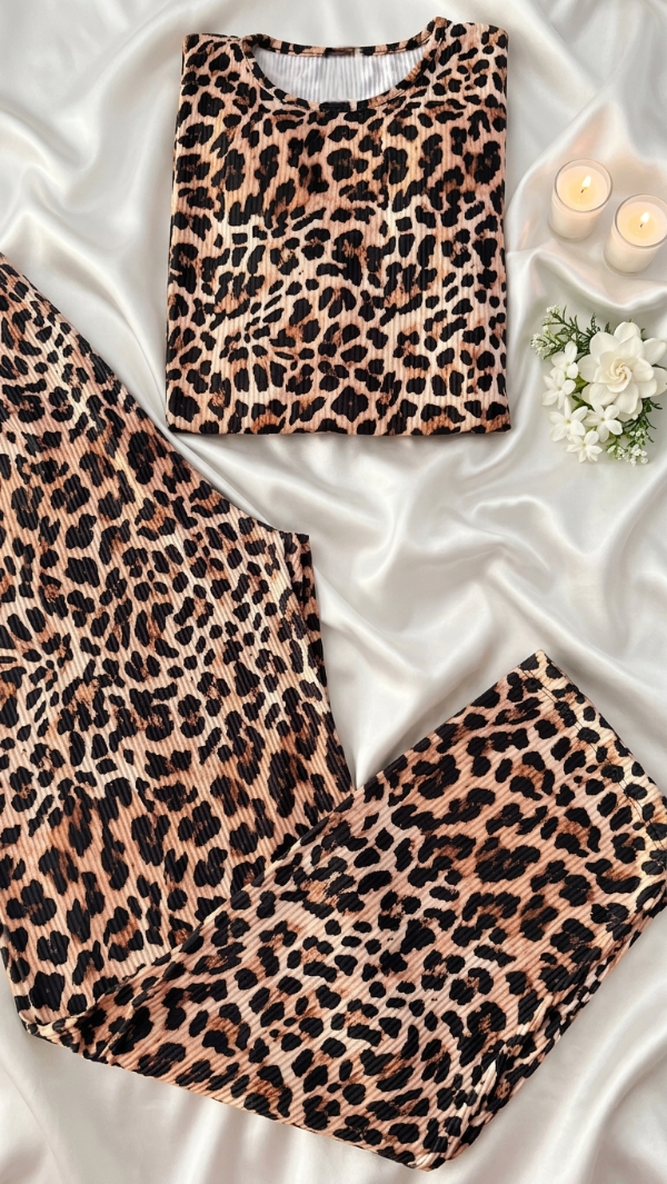 Producto - Pijama Largo Animal Print