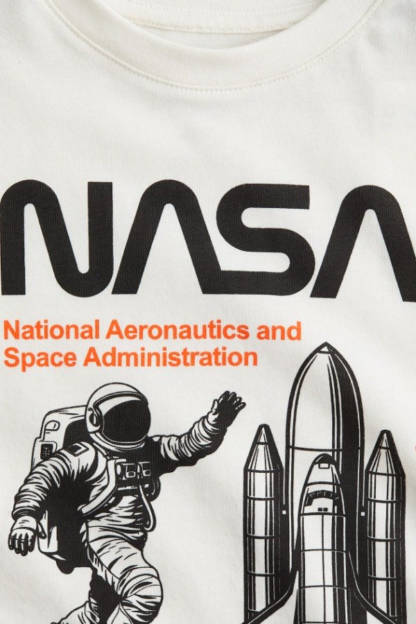 Producto - Remera HyM NASA - 1