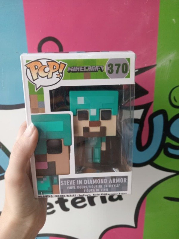 Producto - Funko pop Minecraft Steve con armadura